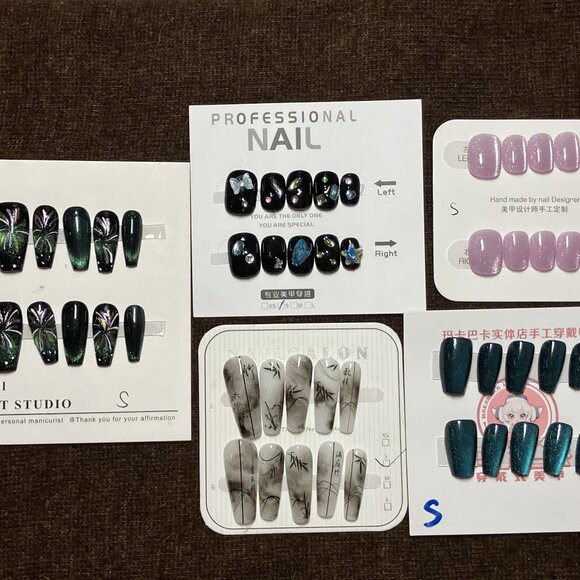 Press-On Nail Sets - Picture 3 of 5